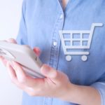 「フリマでの出品代行」を副業にする女性の仕事内容・給料レポート